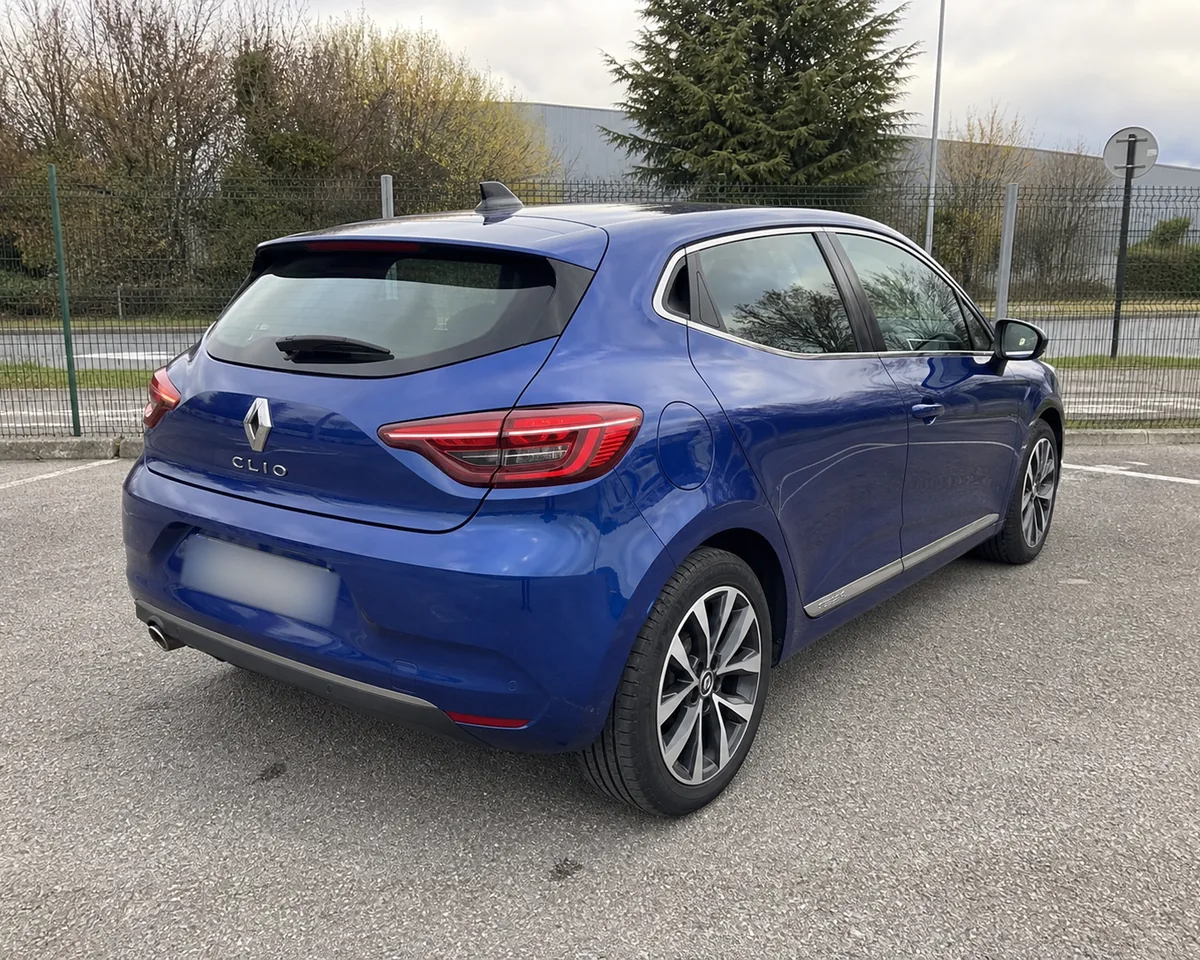 Renault Clio V d'occasion r&eacute;cemment rachet&eacute;e